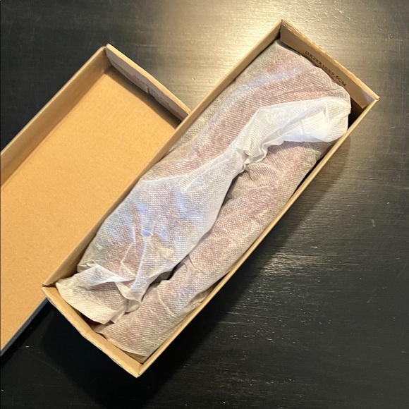 *NIB* Tingrise Red Knit Ballet Flat - Picture 7 of 7